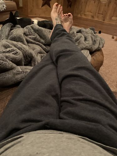 Customer photo review of Outrun Restday Joggers