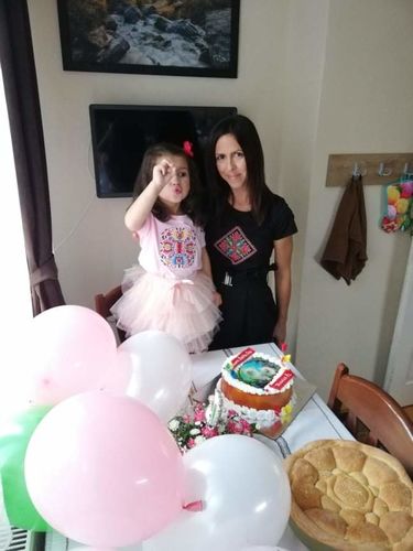 Customer photo review of Дамска тениска бродирана с шевица "Шопска свиленица"