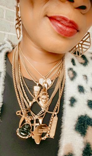 Customer photo review of Micro Nefertiti Gold Necklace