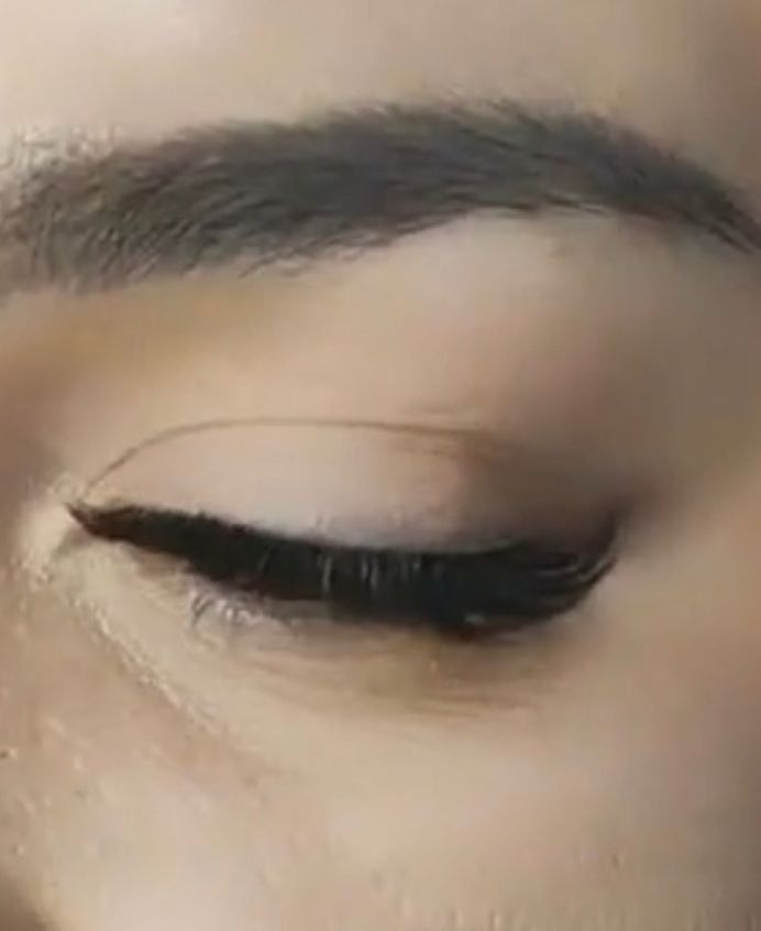 Customer photo review of SUPER BONDER FOR LASH EXTENSIONS