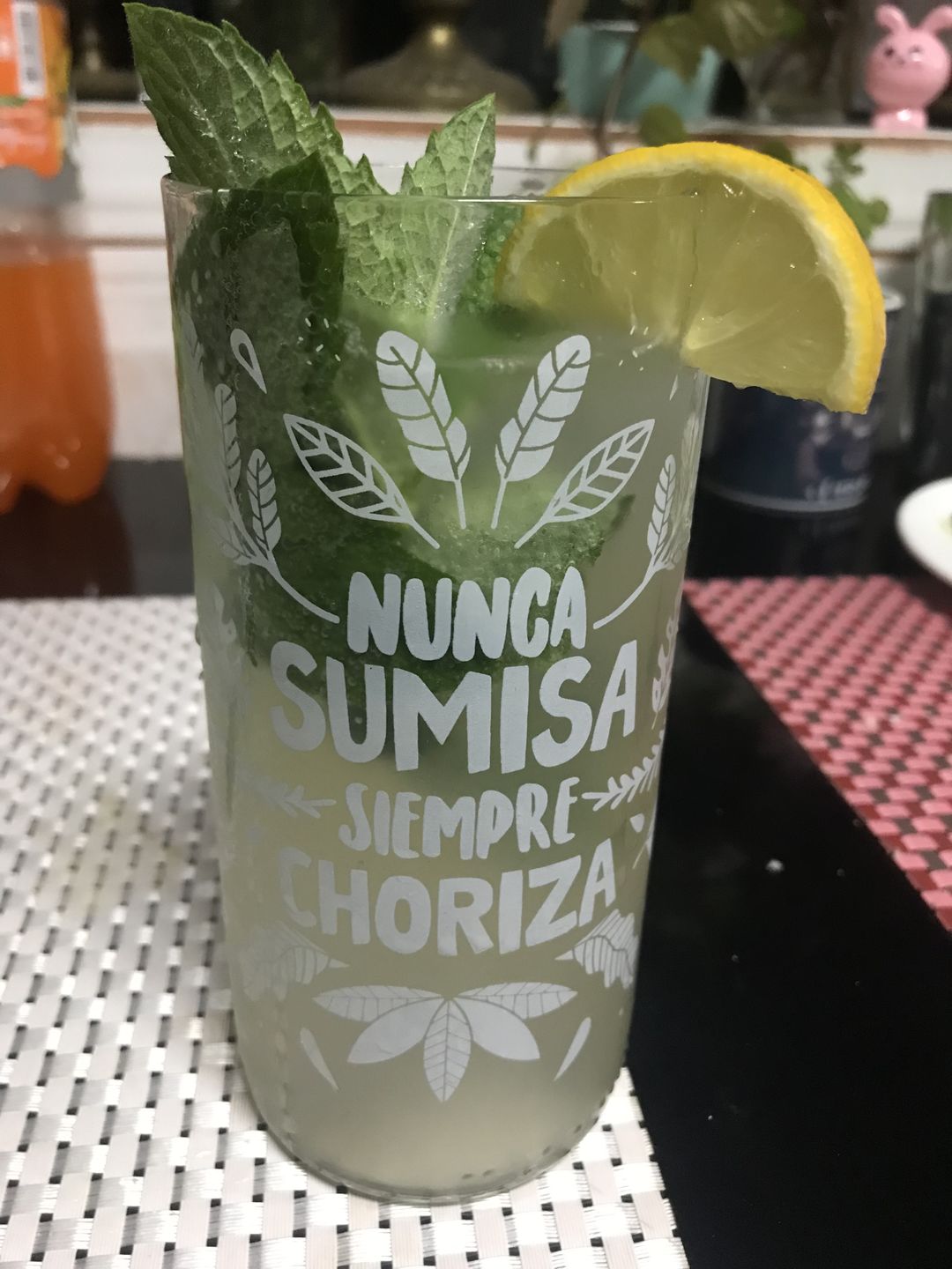 Customer photo review of Vaso Feminista Girl Power Juego de 6 Vasos