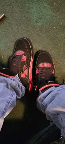 Air Jordan 4 'Red Thunder' – Hypeyourbeast