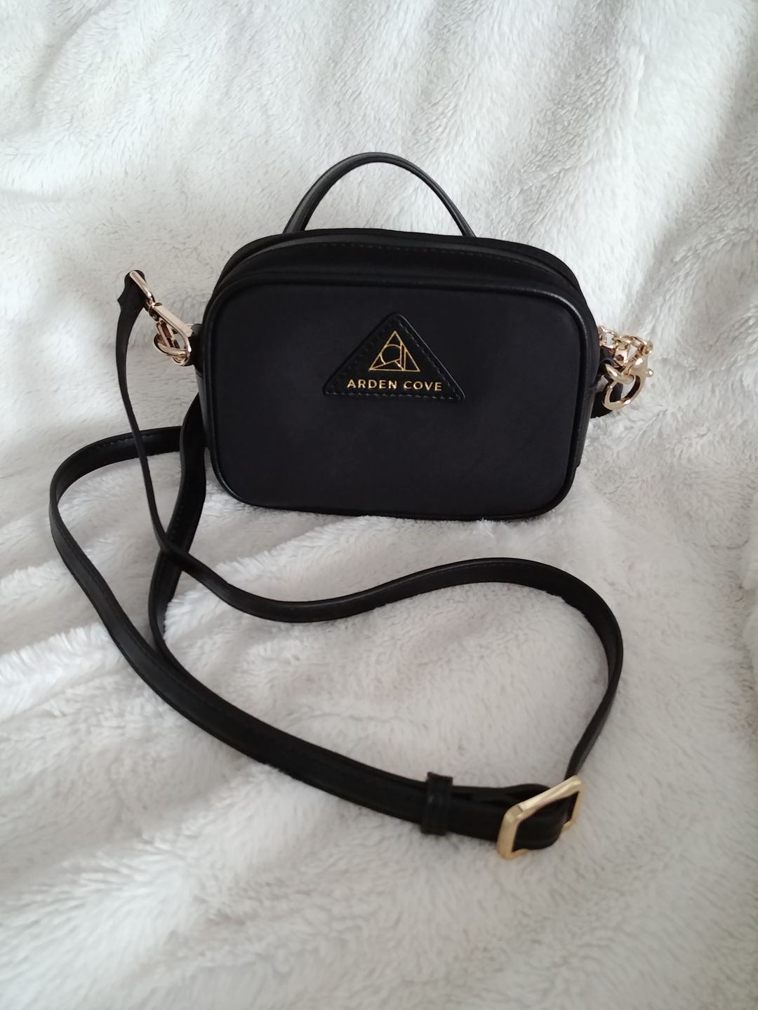 Customer photo review of Crissy Mini Crossbody with Locking Clasps Strap