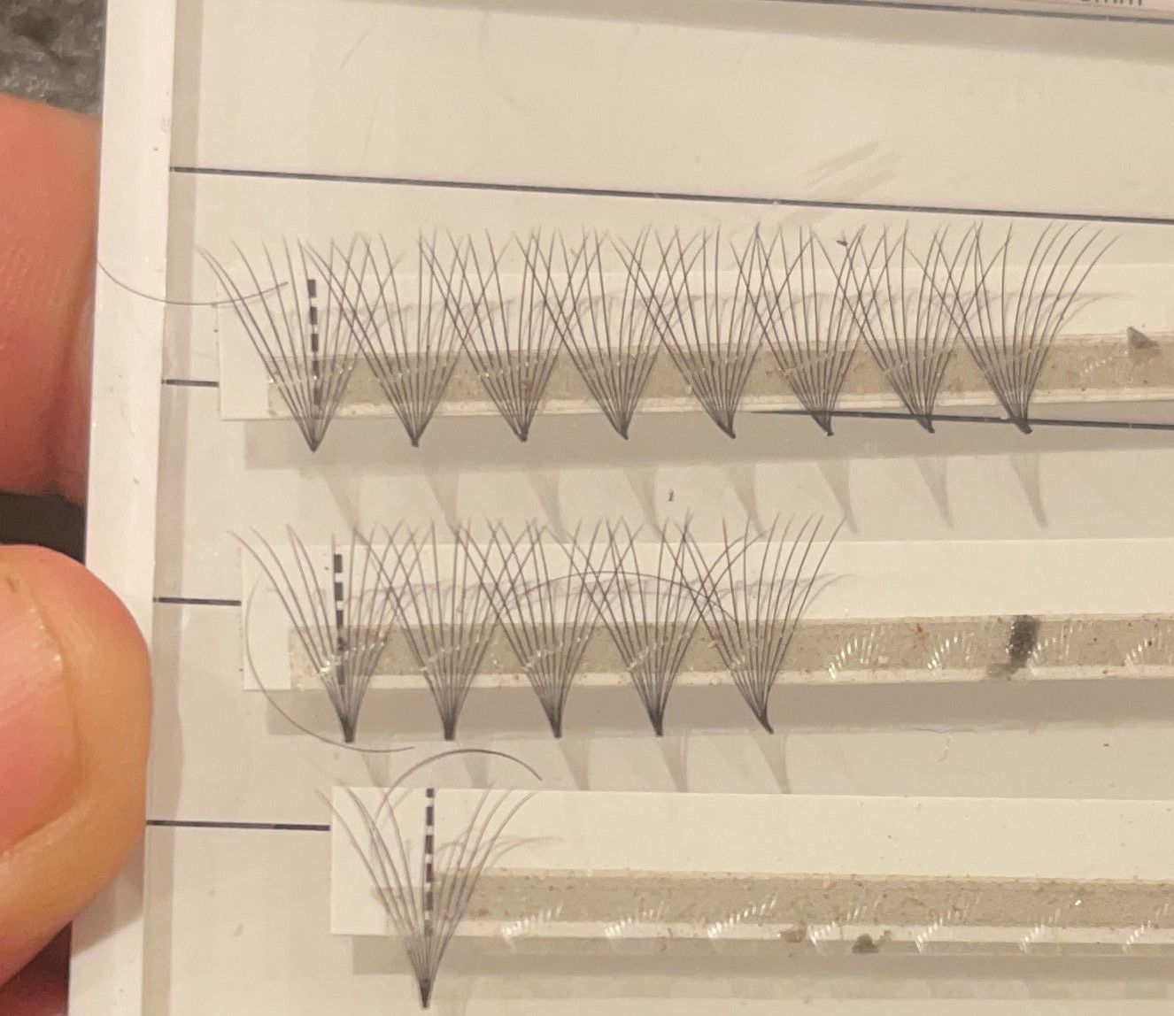 Customer photo review of 0.05 CASHMERE NOIR COLLECTION VOLUME LASHES SINGLE LENGTH 8-18MM