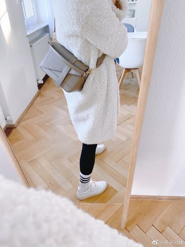 Customer photo review of Iconic Ally - Cappuccino