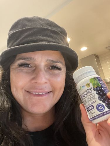 Customer photo review of Bio-Enhanced Nutriop® Resveratrol with Pure Quercetin - 500mg Capsules (x45)