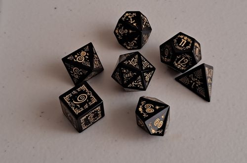 Customer photo review of URWizards D&D Obsidian Engraved Dice Set Halloween Style