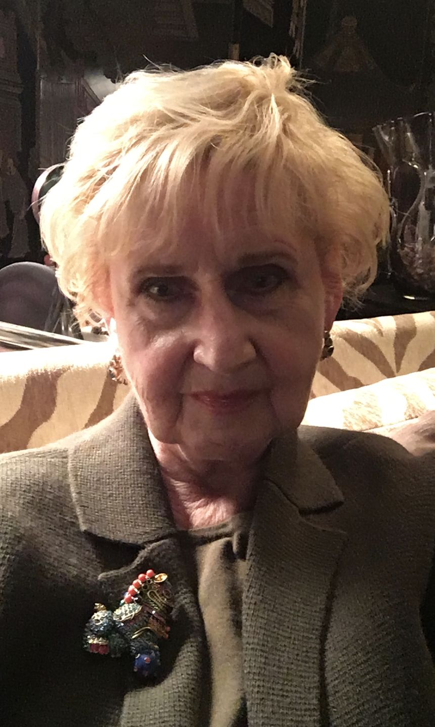 Customer photo review of HEIDI DAUS® "Fu Dog" Enamel Beaded Crystal Dog Pin
