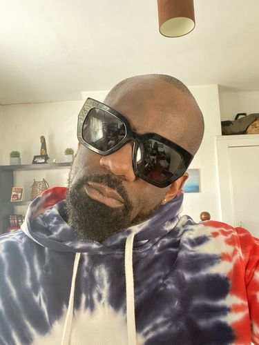 Customer photo review of Blanco XL - Black (C1)