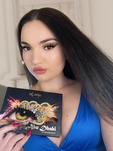 Customer photo review of 24 Eyeshadow Palette - Abu Dhabi