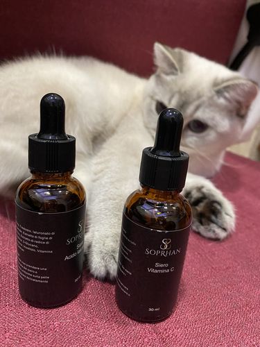 Customer photo review of Siero Acido Ialuronico + Vitamina C - 2 al prezzo di 1 (30 ml)