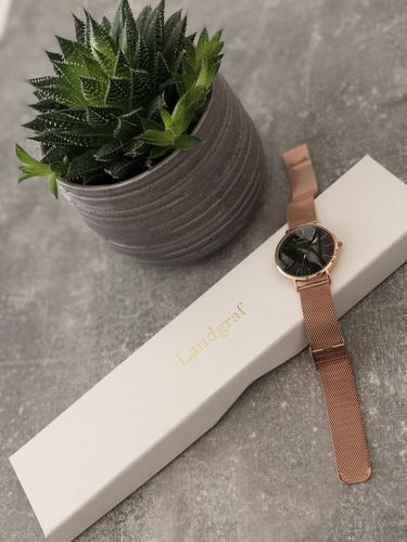 Customer photo review of World Edition Rosé Gold Black Influencer