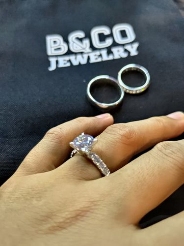 Customer photo review of 2ct Naxos Engagement Ring