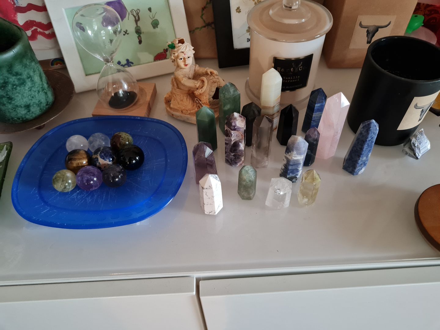 Customer photo review of 45 Crystal Super Pack - 16 Points, 9 Spheres & 20 Quartz Shards