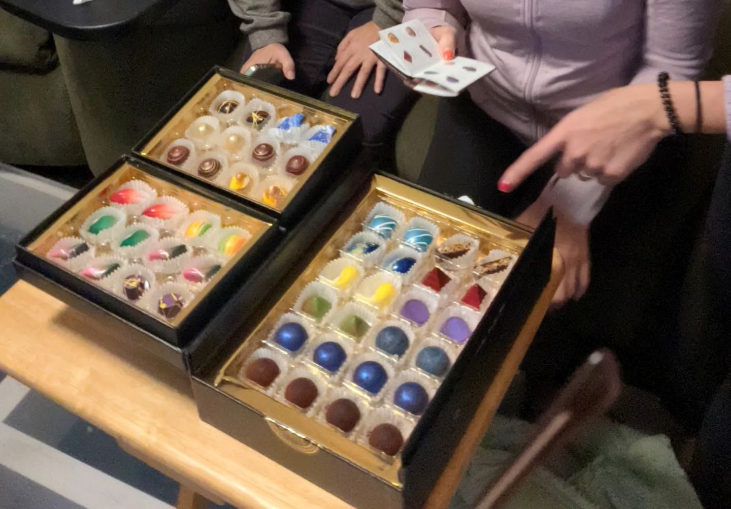 Customer photo review of Deluxe Gift Box 48 Pieces