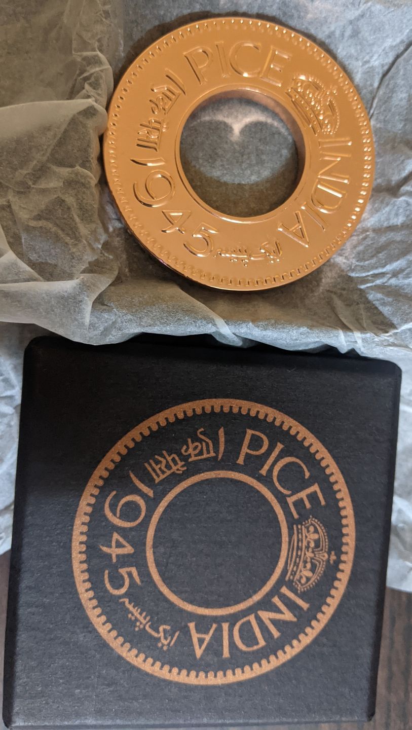 Customer photo review of Paperweight - One Pice