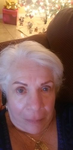 Customer photo review of THANK YOU - FoliGROWTH Ultra Hair Growth Vitamin with high potency Biotin, Folic Acid, and 26 herbs and vitamins