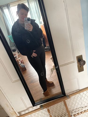 Customer photo review of Salty Savage™ Ladies Cropped Sherpa Hooded Jacket | Black