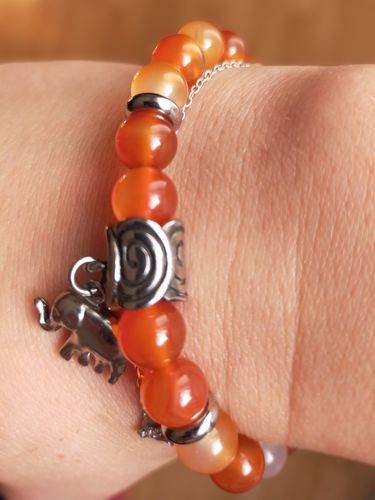 Customer photo review of BRACELET "CONCENTRATION" CORNALINE
