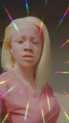 Customer photo review of LAUREN - Peruvian 13x4 Lace Front Wig