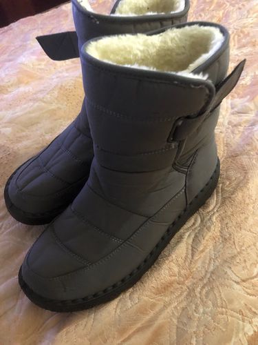 Customer photo review of Women's Waterproof Low Heel Ankle Boots