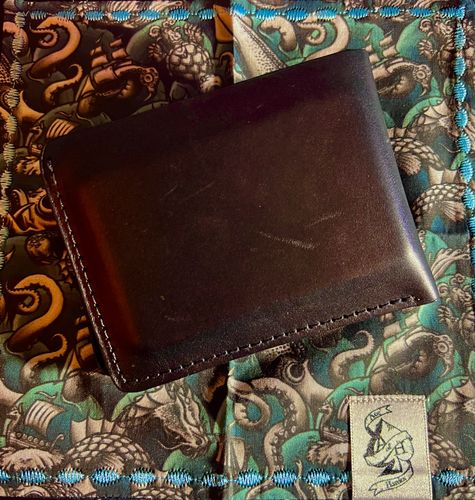 Customer photo review of No.55 | 'Black Skirting' Men's Leather Bill Fold Wallet