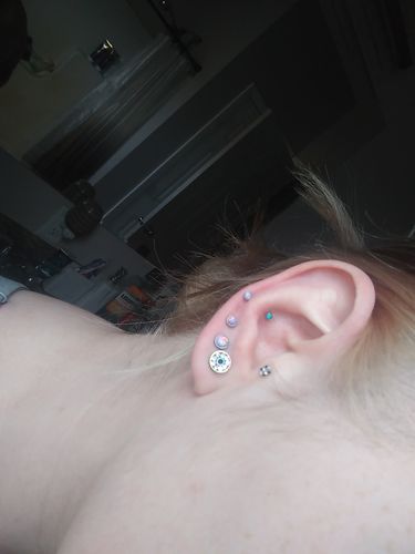 Customer photo review of PAIR Plated Steel Gem Rim Screw-Fit Plugs