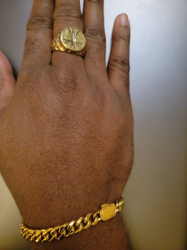 Customer photo review of Vitruvian Ring (Gold)