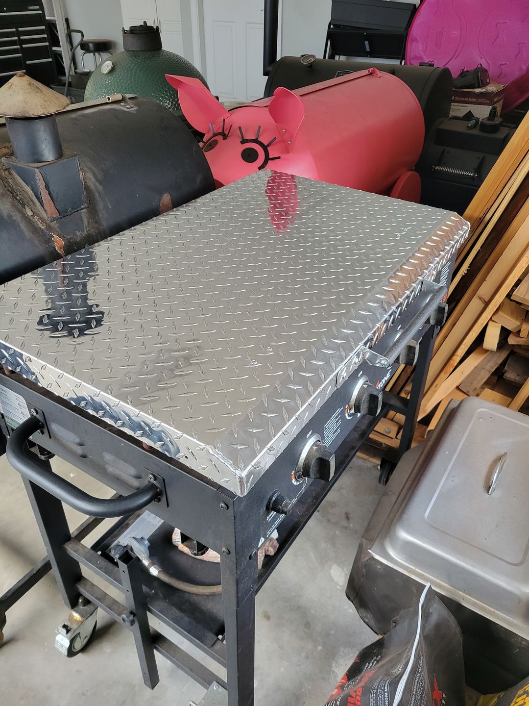 Customer photo review of GriddleGuard Diamond Plate Hard Cover Lid for Blackstone 36" Griddle