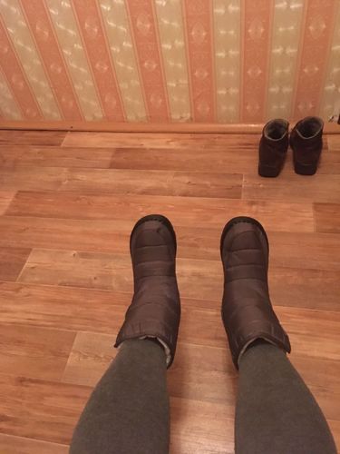 Customer photo review of Women's Waterproof Low Heel Ankle Boots