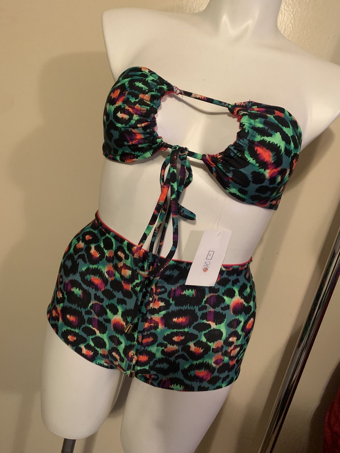 Customer photo review of Charlie Bottoms (Digital)