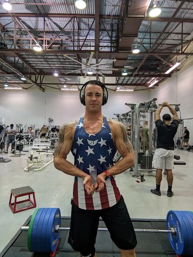 Customer photo review of Size Up USA Print Y-Back Tank