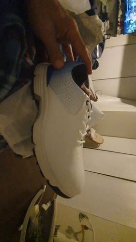 Customer photo review of New style golf shoes men's golf shoes with spikes