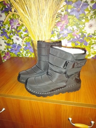 Customer photo review of Women's Waterproof Low Heel Ankle Boots