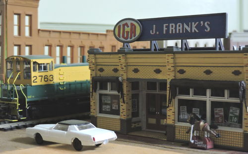 Customer photo review of Woodland Scenics BR5050 J. Frank's Grocery, HO