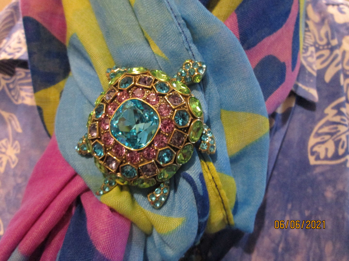 Customer photo review of HEIDI DAUS®"Turtle-y Fabulous" Crystal Turtle Pin
