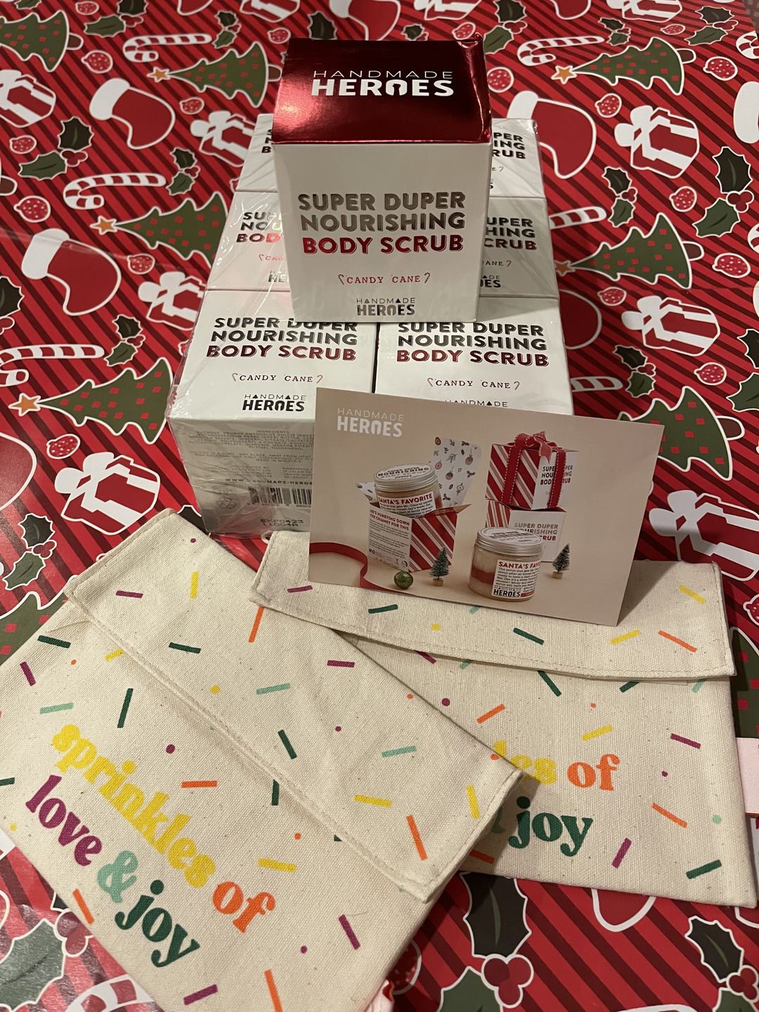 Customer photo review of 🎄Super Duper Nourishing Body Scrub in Candy Cane ‎‍🎄