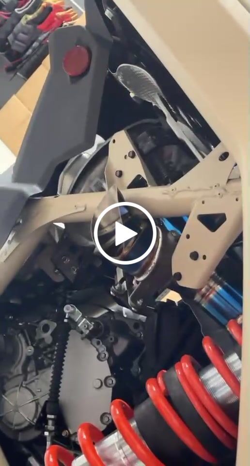 Customer video review of RPM SxS Can-Am X3 TITANIUM TI E-Valve 3" Electronic Dump Valve Exhaust / Mid pipe