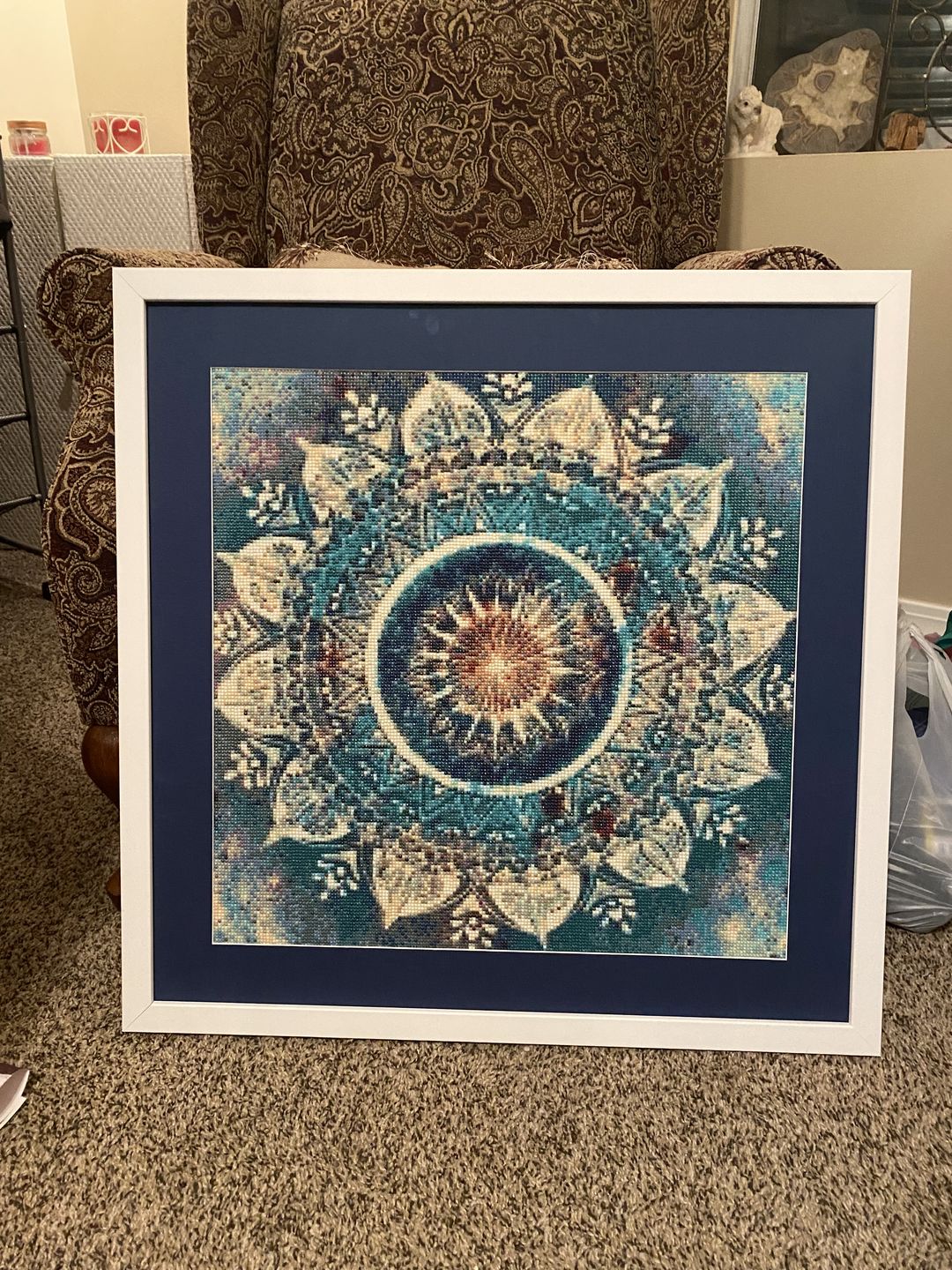 Customer photo review of Mandala - Premium 5D Poured Glue Diamond Painting Kit