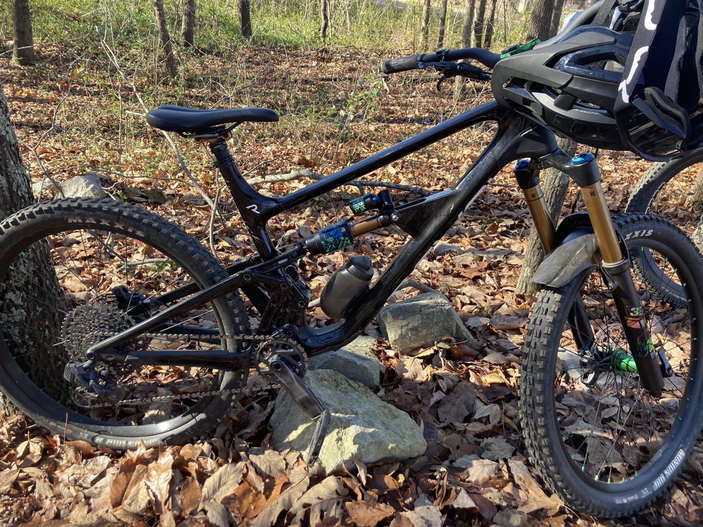 Customer photo review of Fox Float X2 Shock Decal