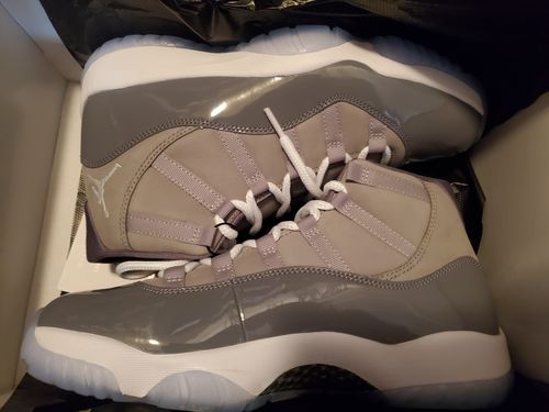 Customer photo review of 2021 Air Jordan 11 “Cool Grey” Early Pairs