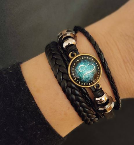 Customer photo review of Sternzeichen Armbänder