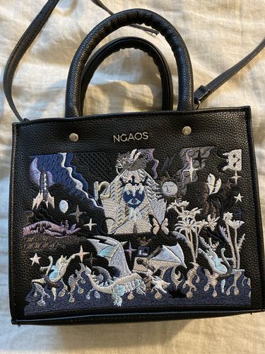 Customer photo review of The Book Handbag - Jimmi’s Battle