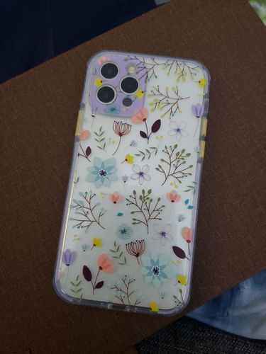 Customer photo review of Four Corner Pastel Flowers iPhone Case