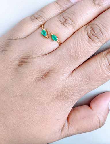 Customer photo review of Green Onyx Teardrop Ring (Gold)