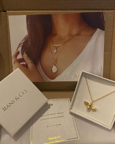Customer photo review of Queen Bee Necklace (Gold)