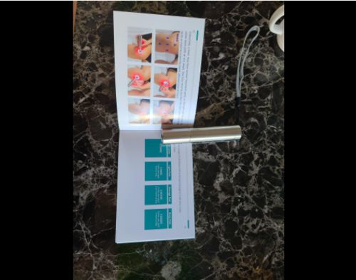 Customer photo review of QI LITE Mini Fast Joint Pain Relief for Neck, Knee, Muscle Red Light Therapy