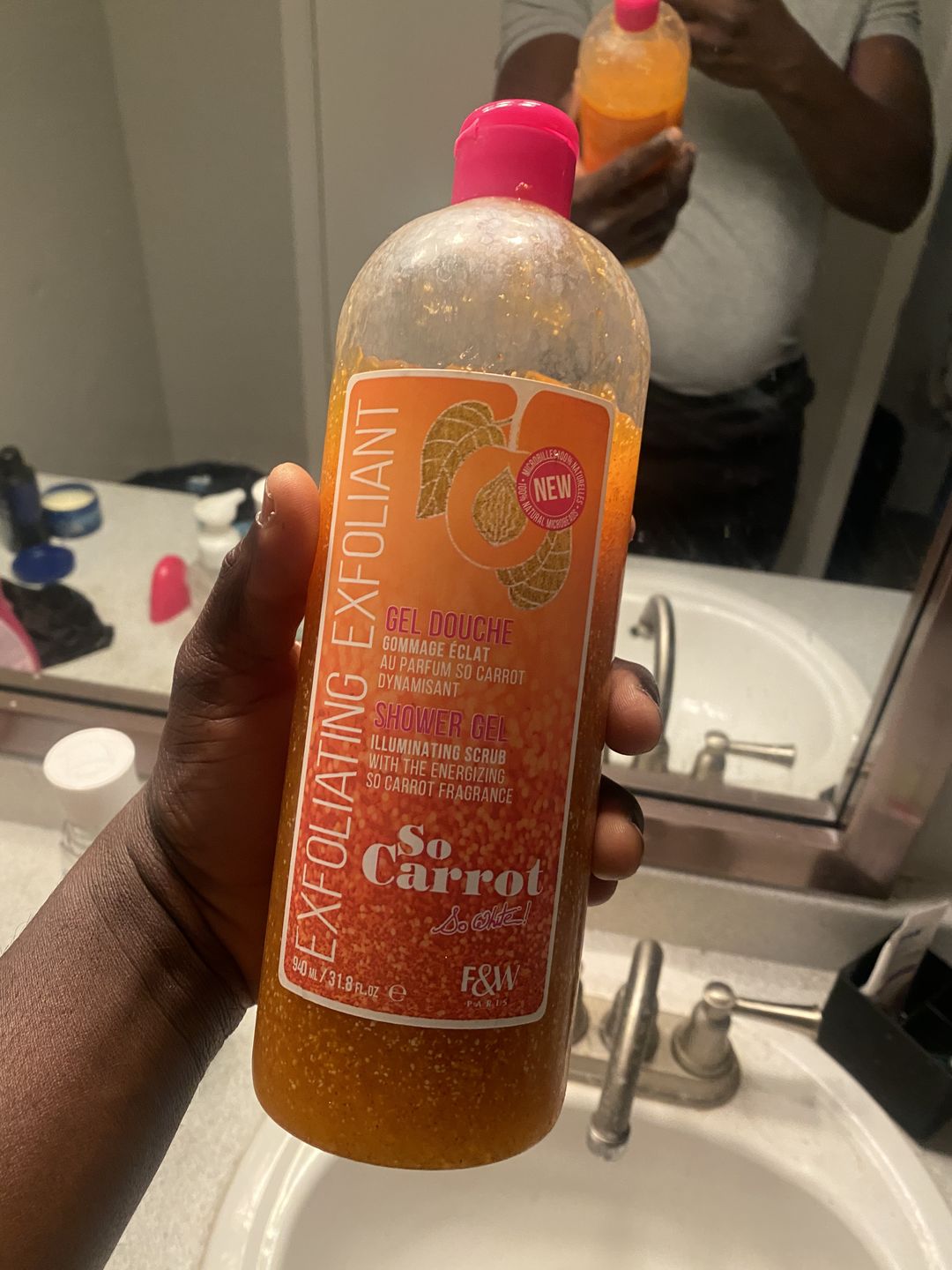 Customer photo review of Fair and White So Carrot Exfoliating Shower Gel 31.78 fl oz