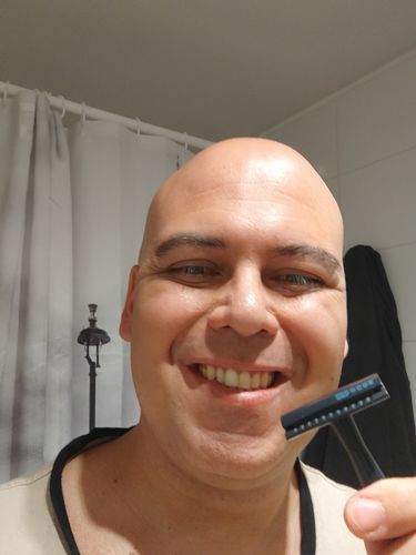 Customer photo review of FACIAL SAFETY RAZOR  - MyCOCOS® 1.0