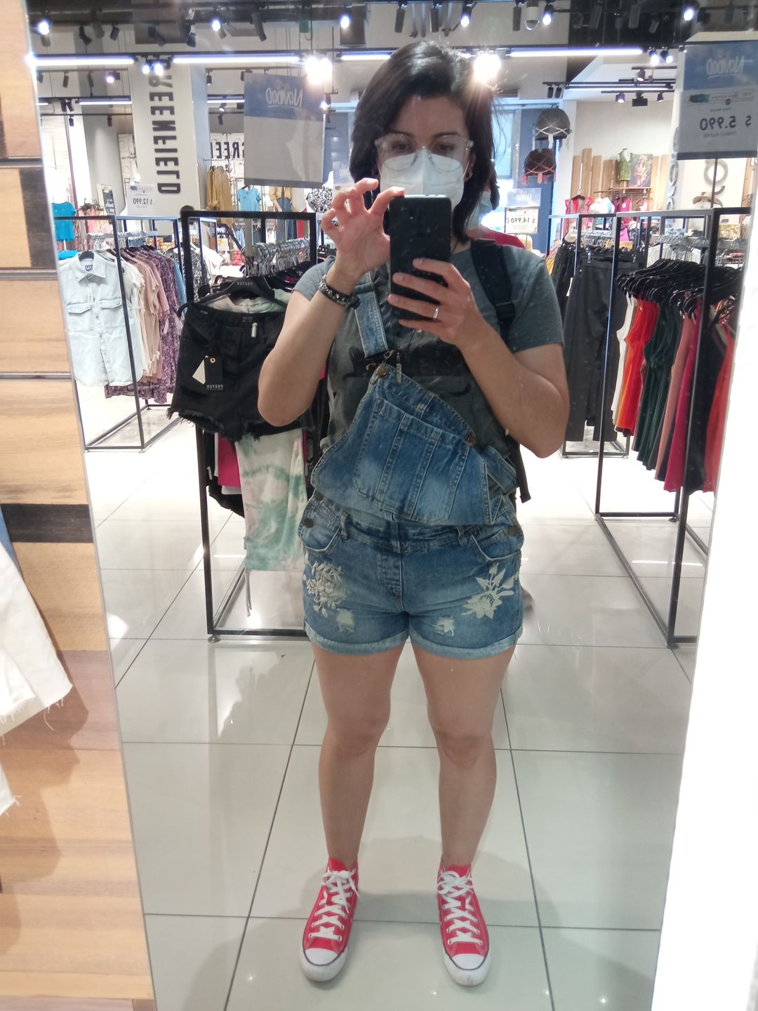 Customer photo review of Zapatilla Converse Chuck Taylor Hi Mujer Rojo